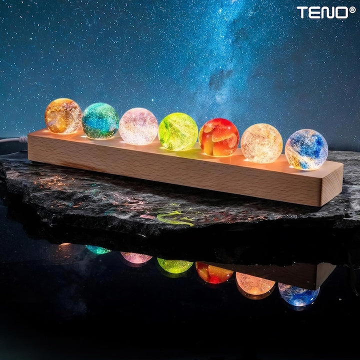 Lampa de Veghe Teno®, 7 bile de cristal, ambientala, lumini LED, suport de lemn, lumina cu protectie pentru ochi, multicolor