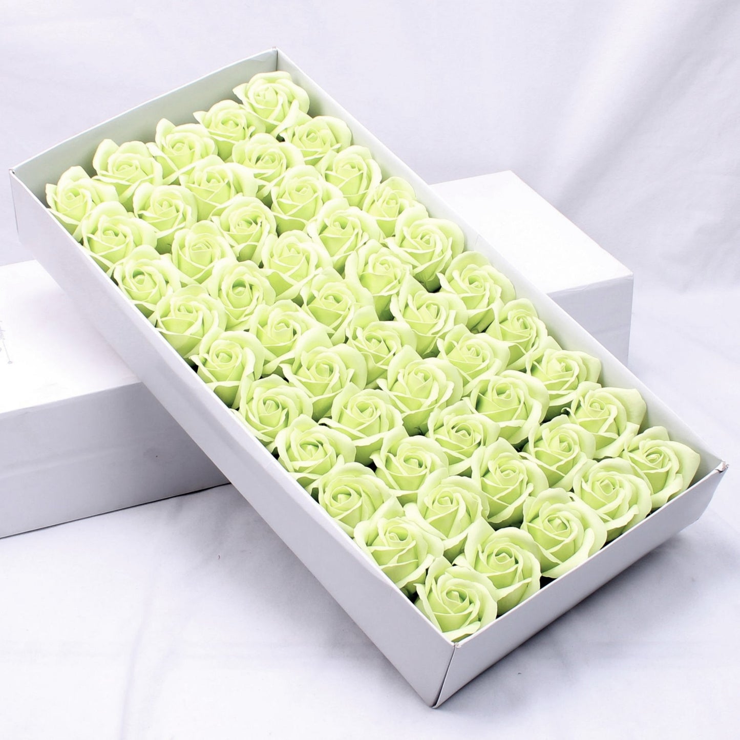 Set 50 trandafiri din sapun, 5x5 cm, calitate premium, decor si cadou elegant, Verde Lime