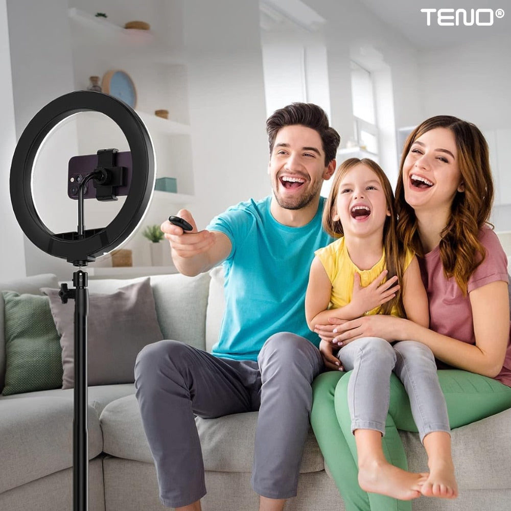 Lampa Circulara Ring Light Teno®, Diametru 56cm/22 Inch, 3 moduri de lumina, 10 trepte reglaj, telecomanda si trepied 210 cm incluse, suport triplu telefon, compatibilitate universala, alb