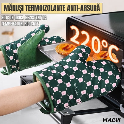 Set 2 manusi pentru cuptor sau gratar Macvi®, rezistenta pana la 350°C, umplutura din lana, material textil si cauciuc, model verde