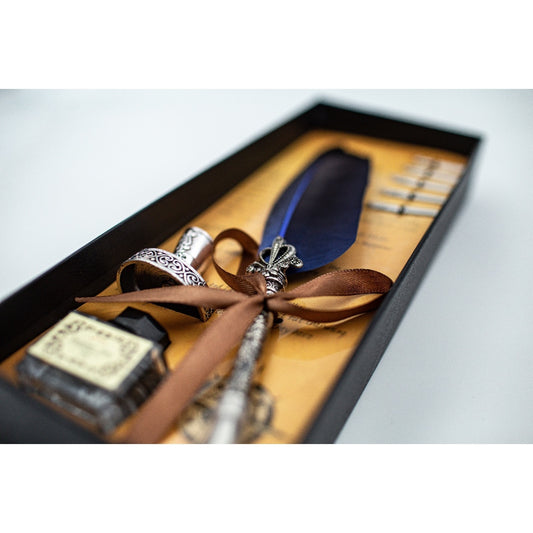 Set stilou vintage Macvi® cu pana de gasca albastra, 5 penite interschimbabile, calimara, suport elegant ornamente metalice pentru scris caligrafie si cadou