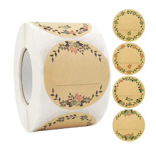 Set 500 Etichete Autoadezive Rotunde Macvi® 5 cm Maro Model Coroana cu Spatiu Scriere, Pentru Borcane, Cadouri, Organizare