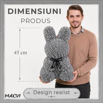 Iepuras Decorativ Macvi® din Trandafiri Spuma Gri 45 cm cu Fundita Cutie Cadou Inclusa Decor Elegant
