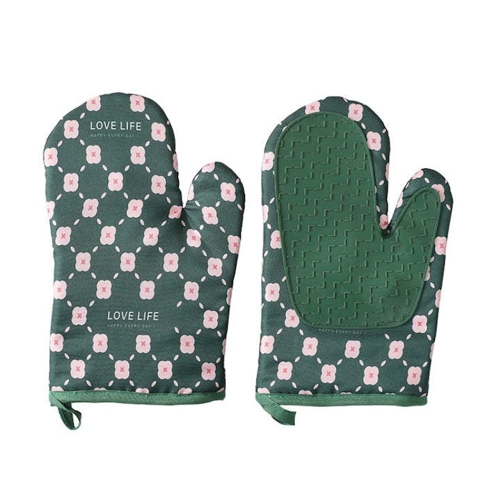 Set 2 manusi pentru cuptor sau gratar Macvi®, rezistenta pana la 350°C, umplutura din lana, material textil si cauciuc, model verde