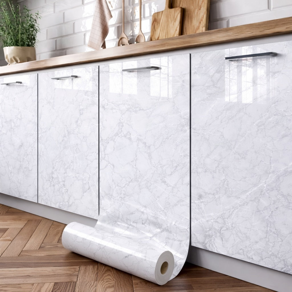 Folie Autoadeziva Gri marmorat Macvi® Rezistenta la Caldura 10 m x 60 cm, Impermeabila si Anti-Ulei, Tip Rola, Pentru Bucatarie si Mobilier, Finisaj Lucios