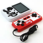 Mini Consola Retro Portabila Macvi® cu 400 Jocuri, 2 Jucatori, LCD Color 3 Inch, Baterie Reincarcabila, Conectare la Televizor, Culoare Rosu/Alb